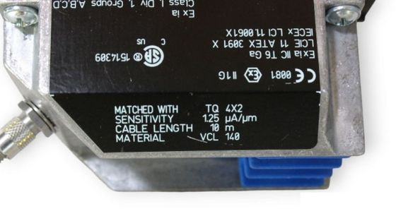 IQS450 204-450-000-001 A1-B21-H10-I0 Proximity Measurement System